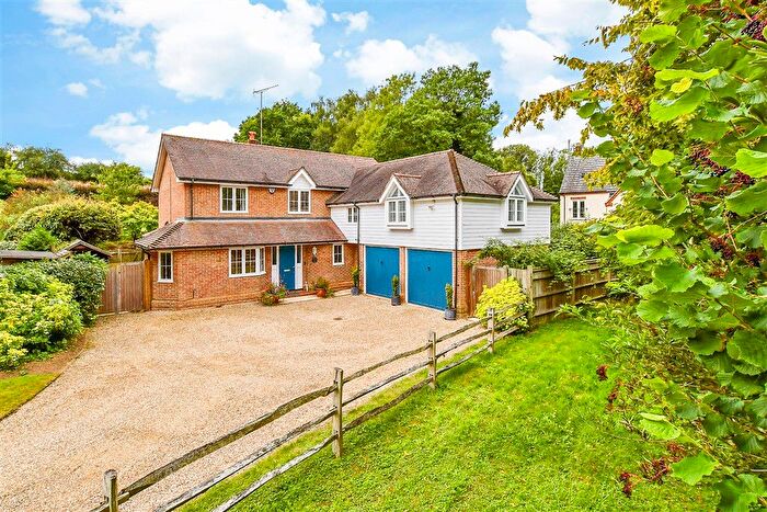 5 Bedroom Detached House For Sale In Lamberts Place, Horsmonden, Tonbridge, Kent, TN12