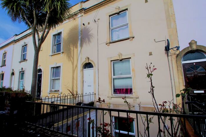 2 Bedroom Flat To Rent In Brunswick Street, BS2