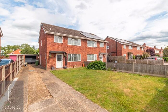 3 Bedroom Semi-Detached House For Sale In Bush Road, Hellesdon, Norwich, NR6
