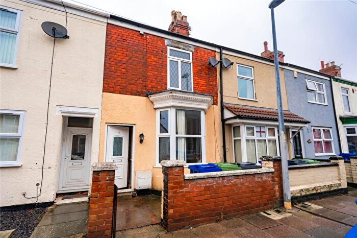 3 Bedroom Terraced House For Sale In Cooper Road, Grimsby, Lincolnshire, DN32