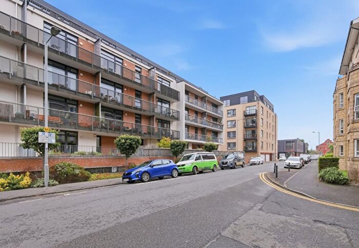 2 Bedroom Flat For Sale In / Hopetoun Street, Edinburgh, EH7