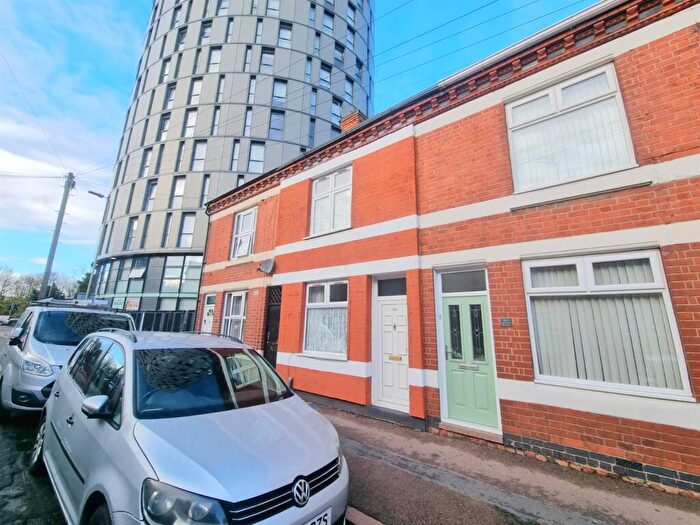 3 Bedroom Terraced House For Sale In Jarrom Street, Bede Island, Leicester, LE2