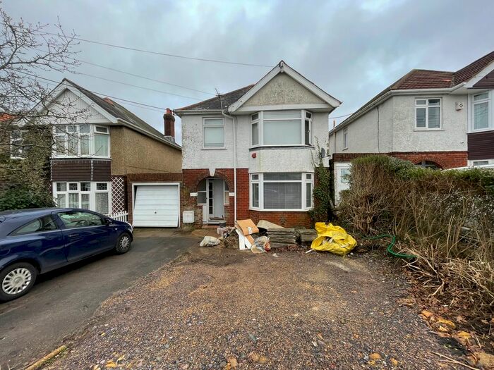 1 Bedroom Maisonette To Rent In Portsmouth Road, Southampton, SO19