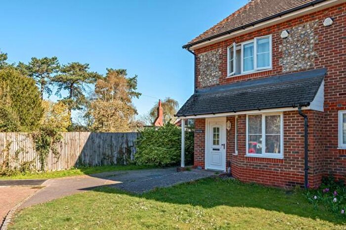 2 Bedroom Semi-Detached House For Sale In Greenfinch Drive, Twyford, Reading, RG10
