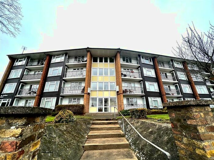 1 Bedroom Flat To Rent In Manor Road, Crayford, Dartford DA1