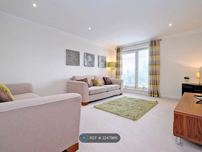 2 Bedroom Flat To Rent In Broomhill Road, Aberdeen, AB10