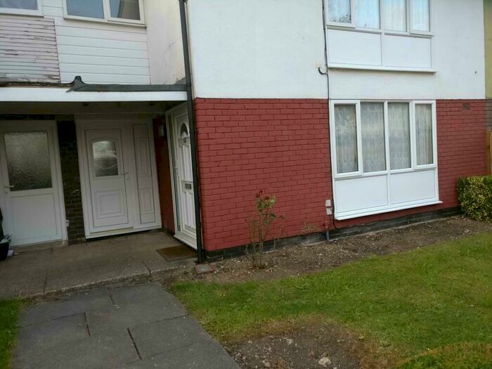 6 Bedroom Terraced House To Rent In Deerswood Avenue, AL10