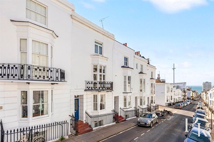 2 Bedroom Maisonette For Sale In Montpelier Street, Brighton, BN1