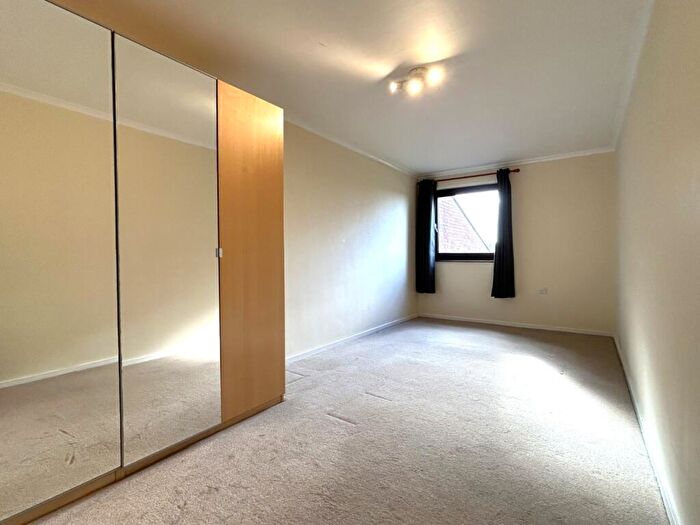 2 Bedroom Flat To Rent In Badgers Bank Road, Sutton Coldfield, West Midlands, B74