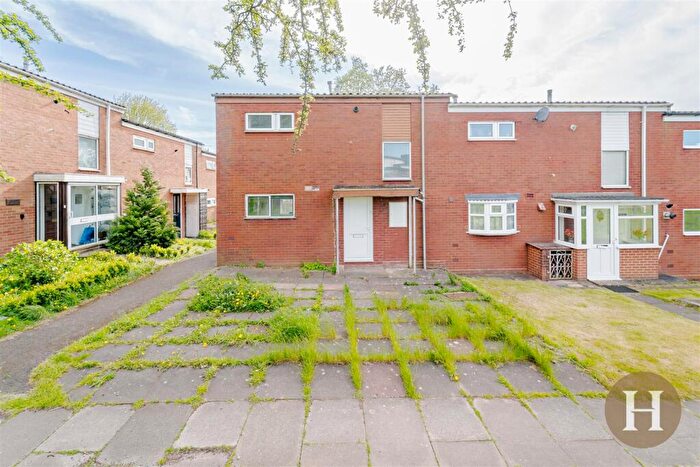 2 Bedroom End Of Terrace House For Sale In Wolverhampton Road, Oldbury, B68