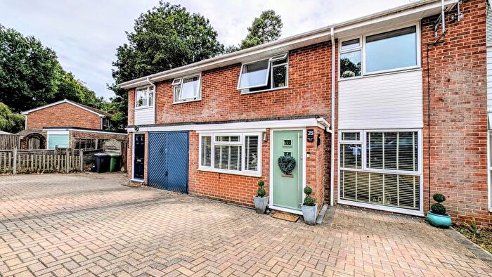 4 Bedroom Terraced House For Sale In Oak Tree Road, Whitehill, Hampshire, GU35