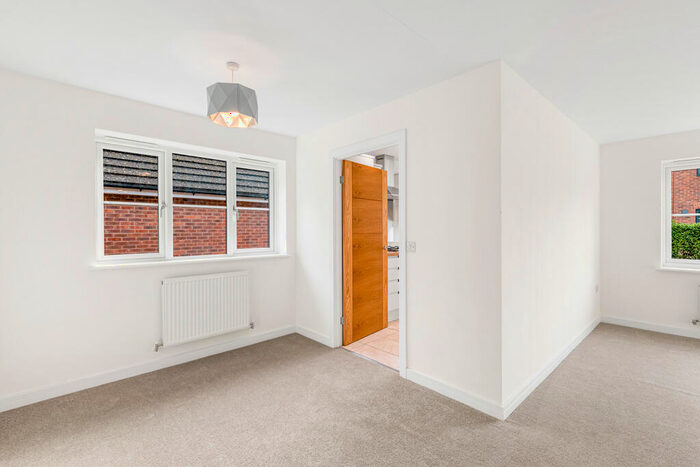 3 Bedroom Detached Bungalow For Sale In Maple Drive, Sudbrooke, Lincoln, Lincolnshire, LN2