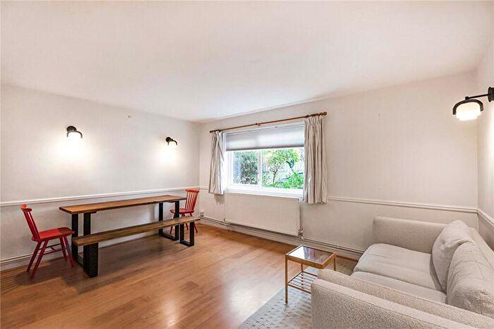 2 Bedroom Apartment To Rent In The Cedars, Banbury Road, London, E9