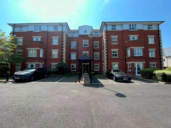 1 Bedroom Flat To Rent In Westley Heights, Warwick Road, Solihull, West Midlands, B92