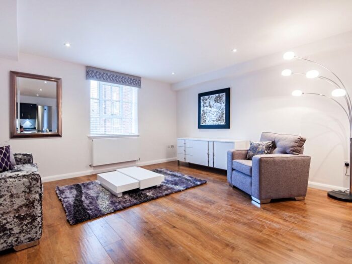 2 Bedroom Flat To Rent In Mill Street, Central Oxford, OX2