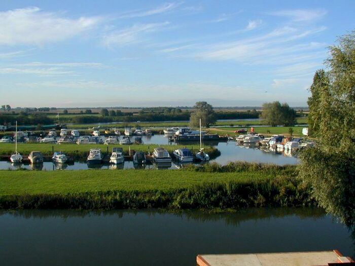 5 Bedroom Terraced House To Rent In Kingfisher Court, Earith, Huntingdon, PE28