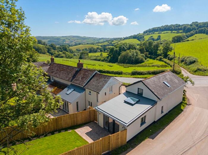 2 Bedroom Cottage For Sale In Chilton Gate, Cadeleigh, EX16