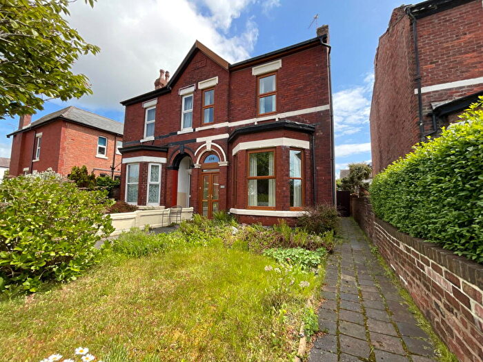 2 Bedroom Semi-Detached House For Sale In Hampton Road, Southport, PR8