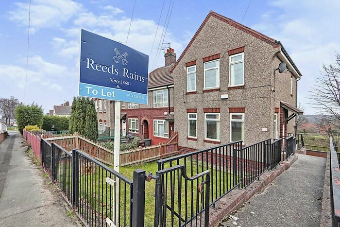 3 Bedroom End Of Terrace House To Rent In Prince Of Wales Road, Sheffield, South Yorkshire, S2