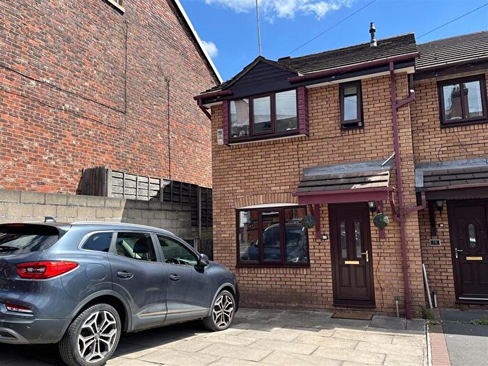 2 Bedroom End Of Terrace House For Sale In West Street, Stalybridge, SK15