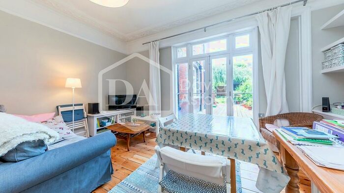 1 Bedroom Apartment To Rent In Birchington Road, Crouch End, London, N8