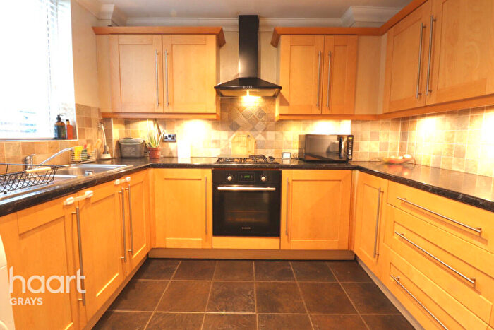 3 Bedroom Terraced House To Rent In Wickhay, Basildon, SS15