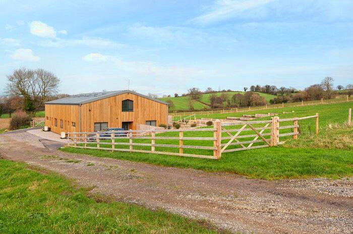 4 Bedroom Semi-Detached House For Sale In Taits Hill, Dursley, GL11