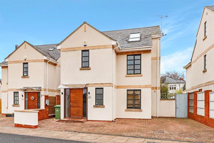 4 Bedroom Detached House To Rent In Kestrel Close, Leckhampton, Cheltenham, GL53