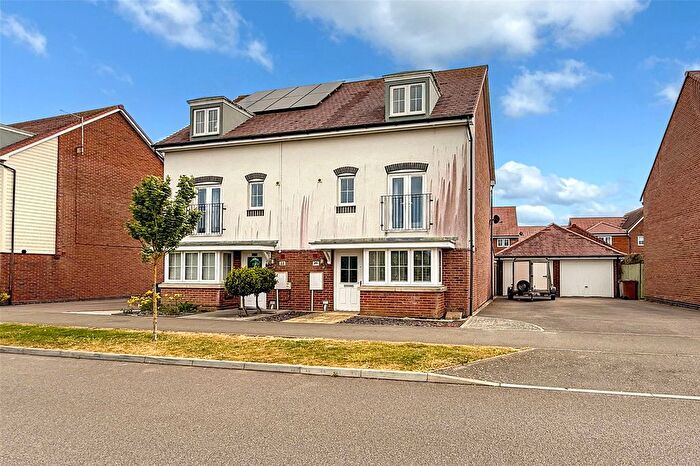4 Bedroom Semi-Detached House For Sale In Benjamin Gray Drive, Littlehampton, West Sussex, BN17