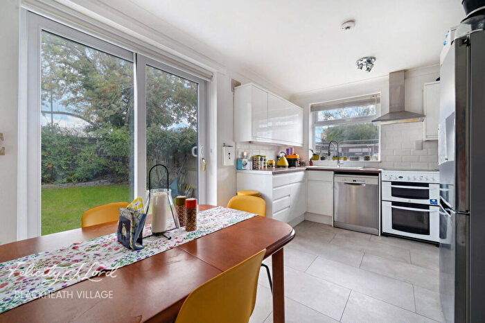3 Bedroom Terraced House For Sale In Richmount Gardens, London, SE3