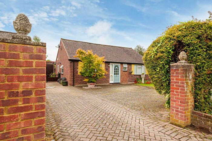 4 Bedroom Detached Bungalow For Sale In Woodside Road, Winkfield, SL4