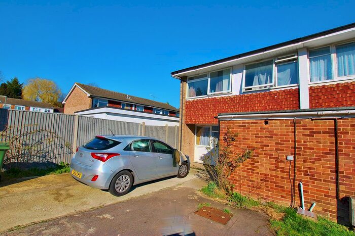 6 Bedroom End Of Terrace House To Rent In Guildford Park Avenue, Guildford, GU2