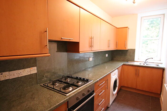 2 Bedroom Flat To Rent In Lochee Road, Dundee City Centre, DD2