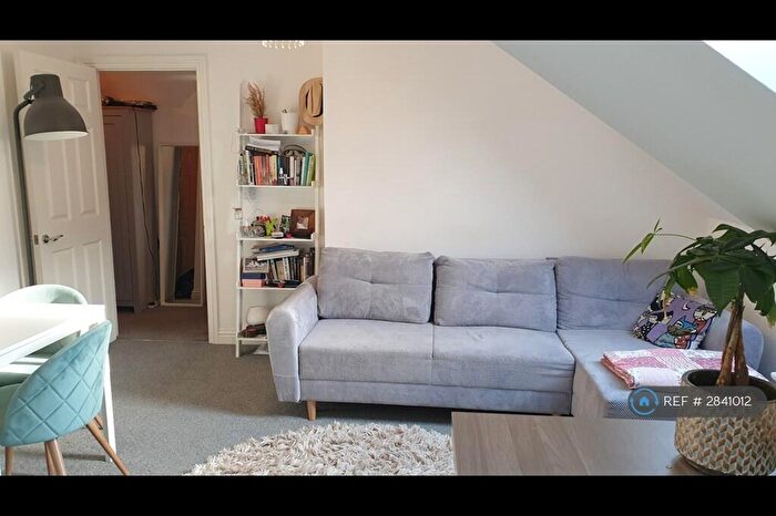 2 Bedroom Flat To Rent In Bethel Road, Bristol, BS5
