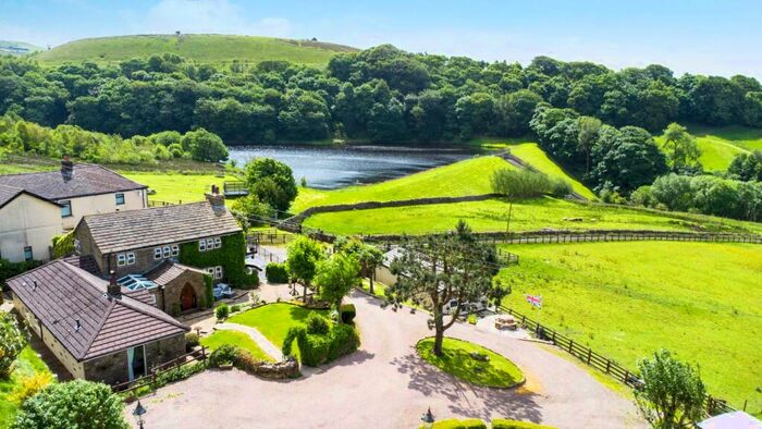 5 Bedroom Detached House For Sale In 'Hole House Barn' Darwen, BB3