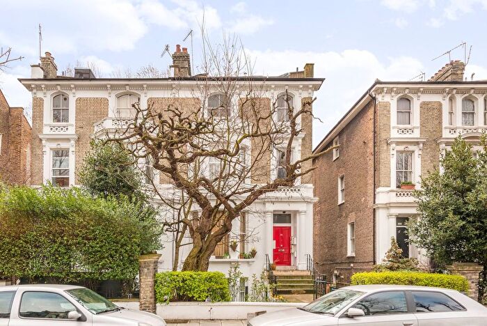 1 Bedroom Flat To Rent In Cambridge Gardens, Notting Hill, London, W10