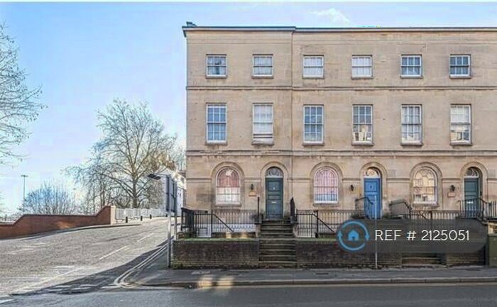 1 Bedroom Flat To Rent In Blenheim Place, Reading, RG1