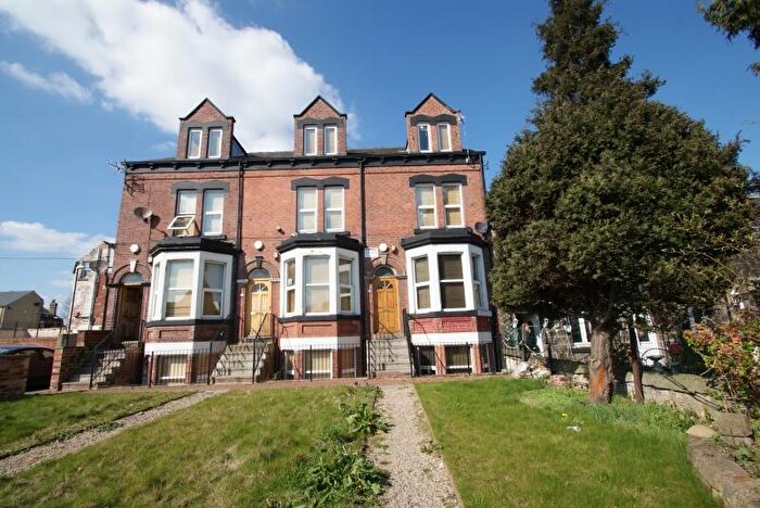 4 Bedroom End Of Terrace House To Rent In North Lane, Headingley, Leeds, LS6