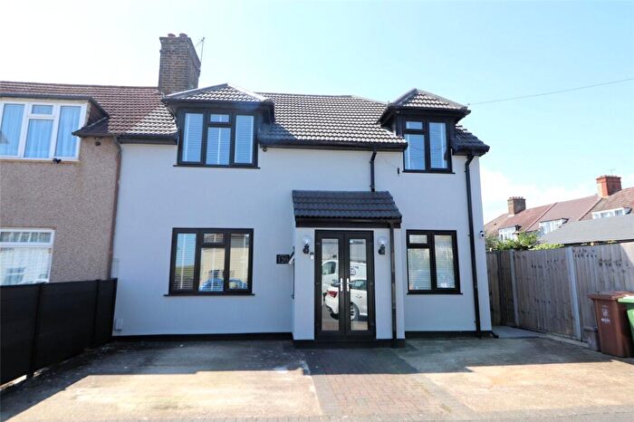 5 Bedroom End Of Terrace House For Sale In Northumberland Way, Northumberland Heath, Kent, DA8