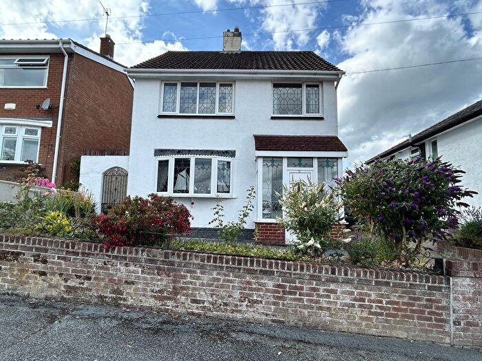 3 Bedroom Detached House For Sale In Kenneth Avenue, Colwyn Bay, LL29