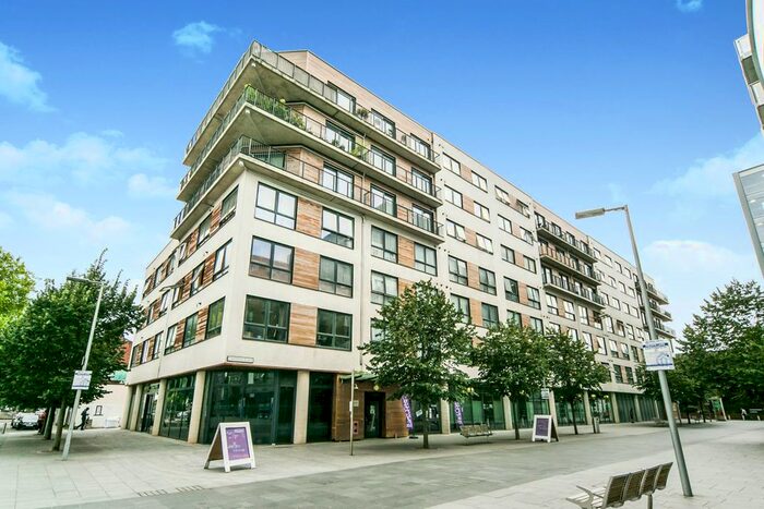 2 Bedroom Flat To Rent In Chatham Place, Reading, RG1