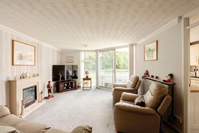 3 Bedroom Flat For Sale In Chesterfield House, Henbury, BS10