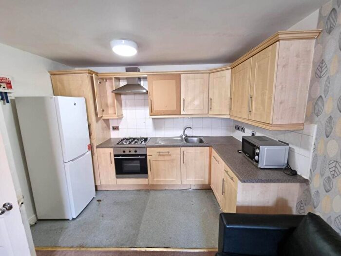 2 Bedroom Flat To Rent In Quebec Street, Bradford City Centre, BD1