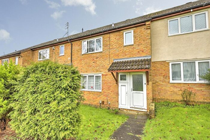 3 Bedroom Terraced House For Sale In Ermine Road, Northampton, NN3