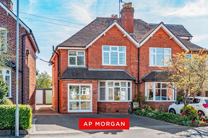 4 Bedroom Semi Detached House For Sale In Gibb Lane, Catshill, Bromsgrove, Worcestershire, B61