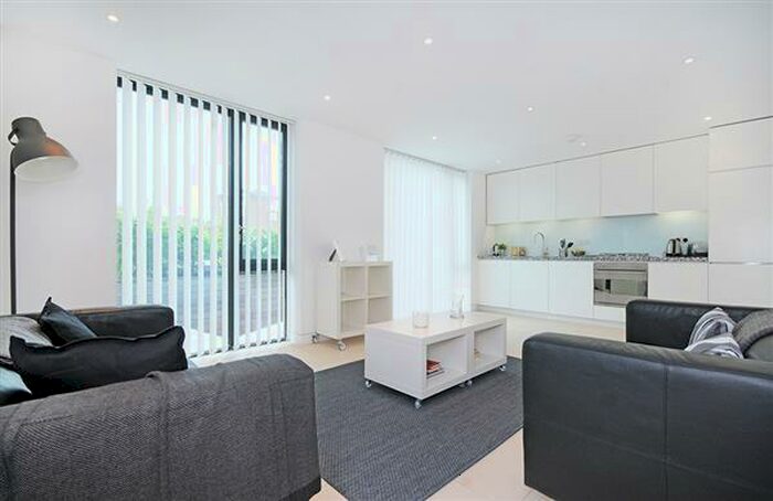 2 Bedroom Flat To Rent In Latitude House, Oval Road, London, NW1