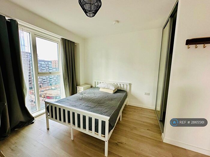 2 Bedroom Flat To Rent In London, London, E16