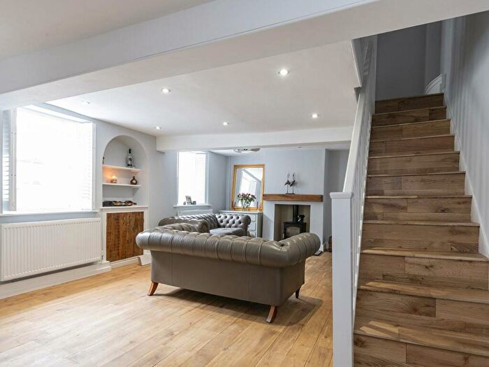 2 Bedroom End Of Terrace House For Sale In Hound Street, Sherborne, DT9