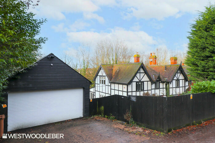 4 Bedroom Semi-Detached House To Rent In Kitten Lane, Stanstead Abbotts, SG12