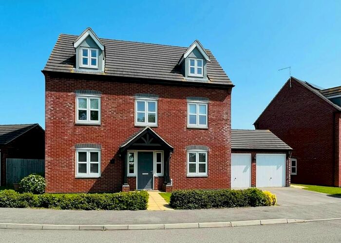 5 Bedroom Detached House To Rent In Lockeymead Drive, Leicester, LE9